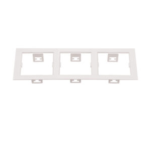Рамка DOMINO Triple QUADRO MR16 БЕЛЫЙ