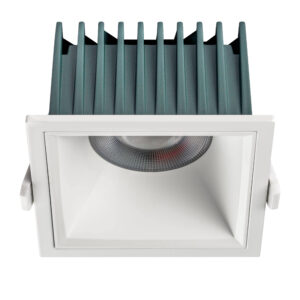 Светильник CICLONE QUAD 12W LED 923LM 36G БЕЛЫЙ 4000K IP65